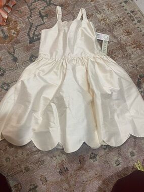 NWT Isobella and Chloe Girls' Cream Scalloped Party Dress